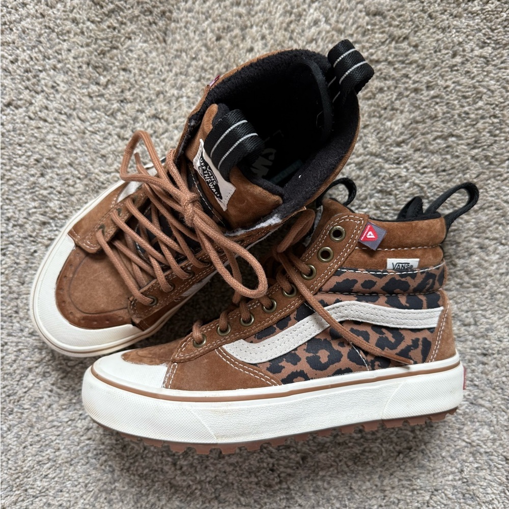 Vans • Sk8-Hi Waterproof Insulated Shoe